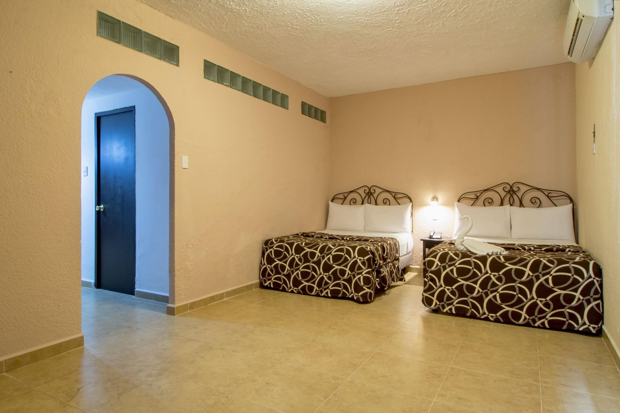 Hotel Colon Merida Exterior photo