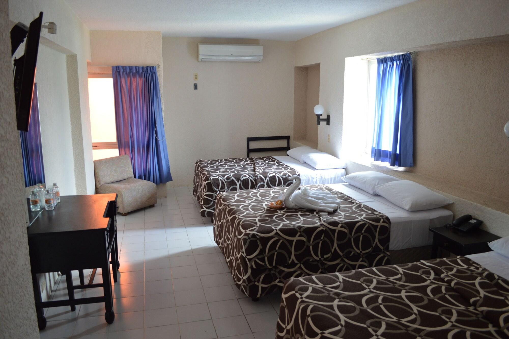 Hotel Colon Merida Exterior photo