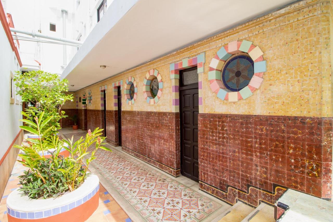 Hotel Colon Merida Exterior photo